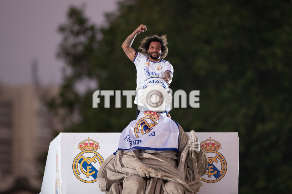 Marcelo celebra LaLiga del Real Madrid en Cibeles