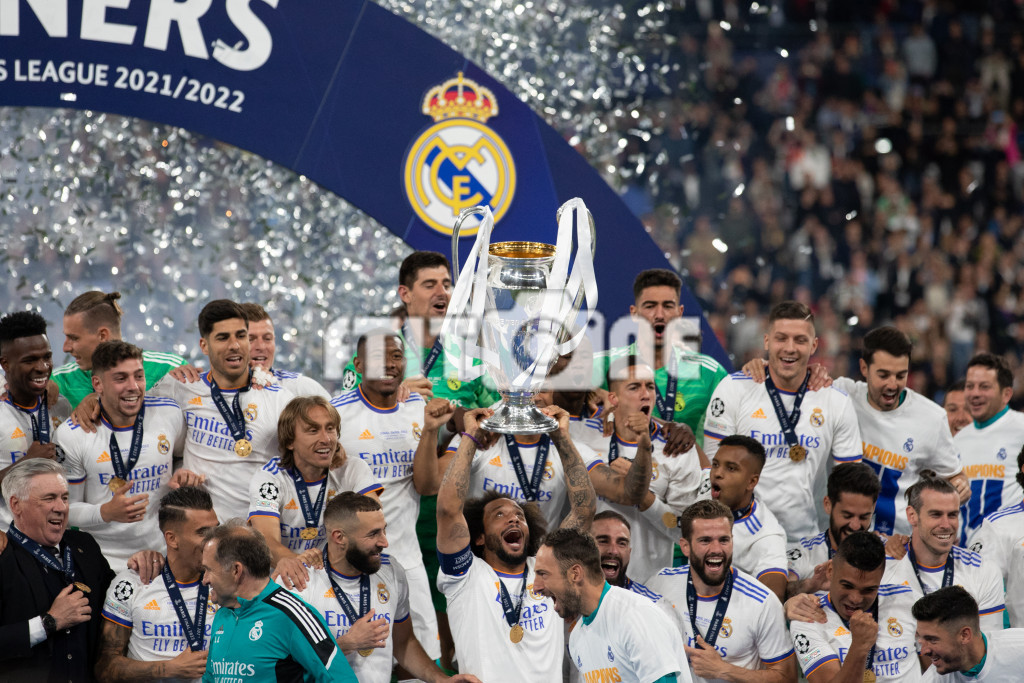 El Real Madrid levanta la Decimocuarta Copa de Europa