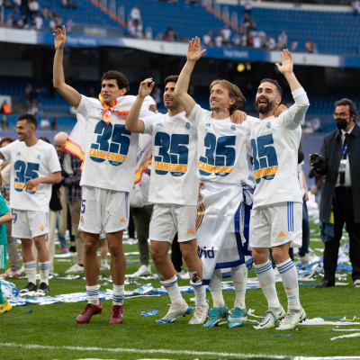 Madrid, LaLiga 21/22, Real Madrid CF-RCD Espanyol, giocata allo stadio Santiago Bernabeu, nella foto: Marco Asensio, Luka Modric, Dani Carvajal y Jesus Vallejo
