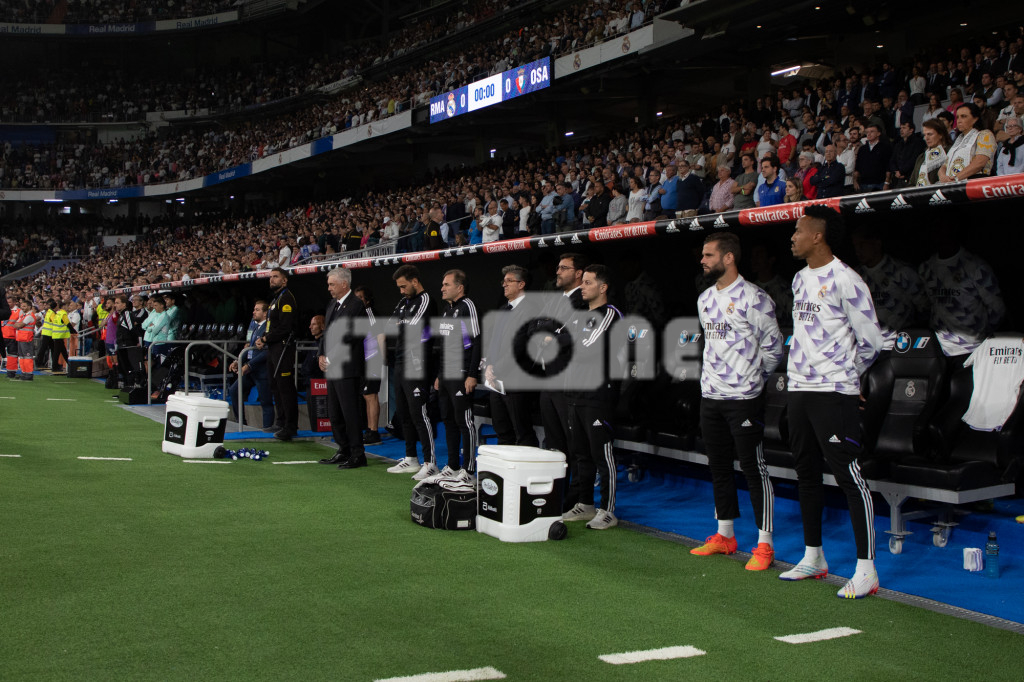 Madrid, LaLiga 2022-2023, Real Madrid CF-CA Osasuna, giocata allo stadio Santiago Bernabeu. Nella foto: Minuto di silenzio per le vittime della partita disputata in Indonesia