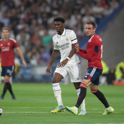 Madrid, LaLiga 2022-2023, Real Madrid CF-CA Osasuna, giocata allo stadio Santiago Bernabeu. Nella foto: Aurelien Tchouameni e Moi Gomez